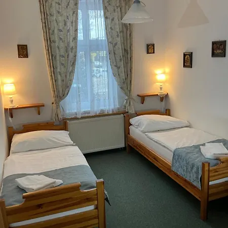بيت ضيافة Abbazia Františkovy Lázně